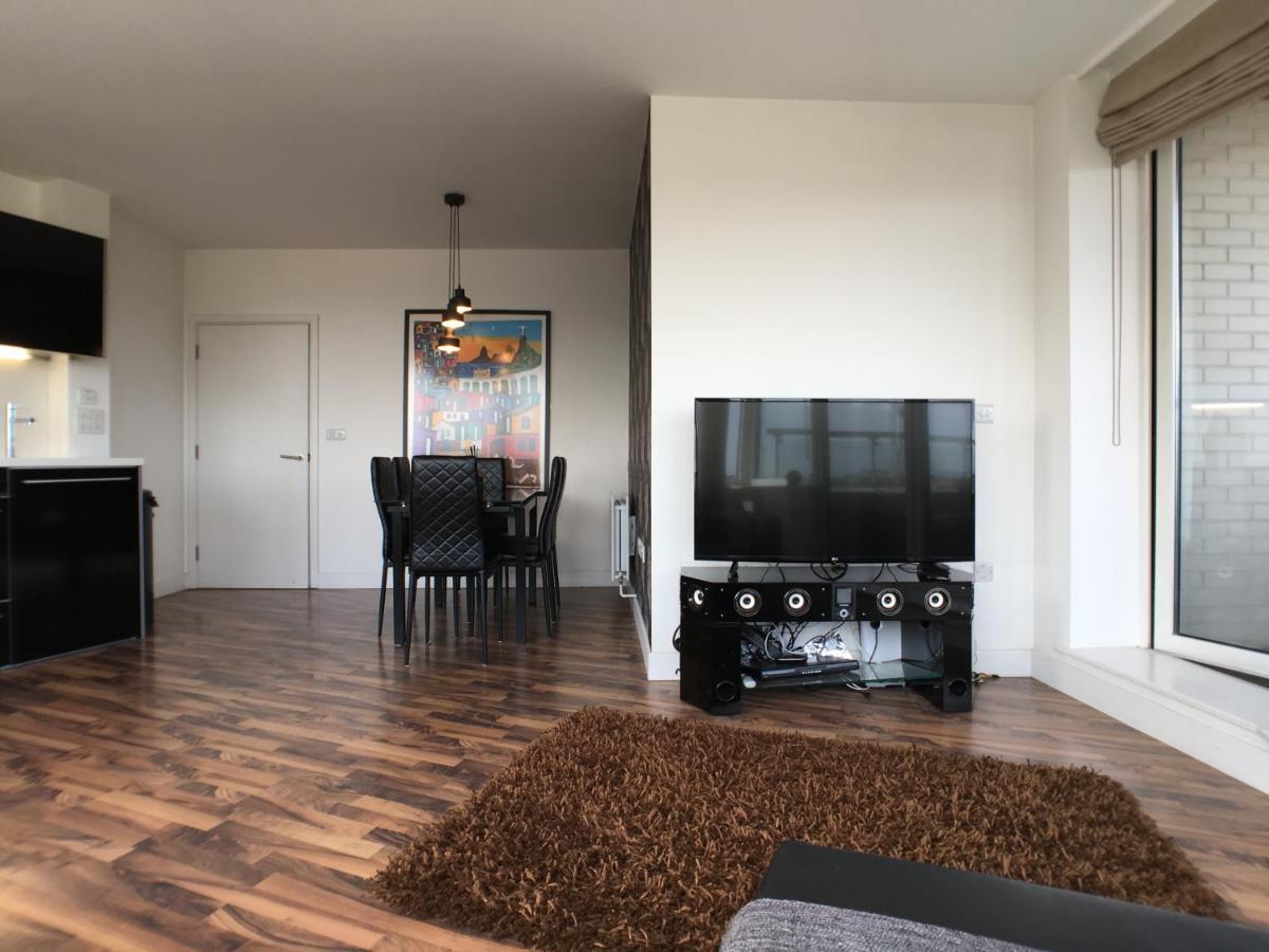 Luxury 2 Bed Penthouse Apartment Near Station Λονδίνο Εξωτερικό φωτογραφία